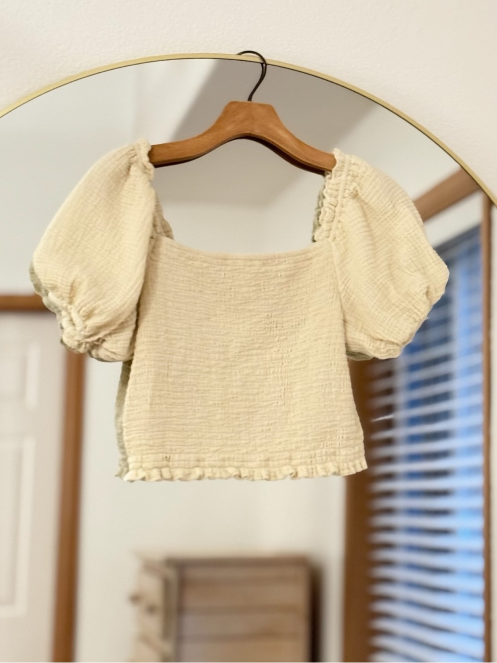Gauze Cotton Smocked Top (S/M) - Picture 2 of 8